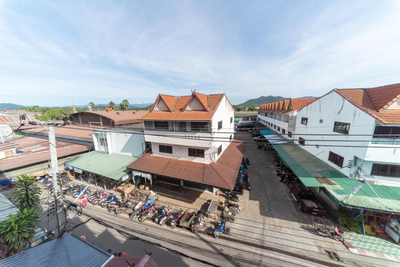 Saiyud Hostel 매홍손 외부 사진
